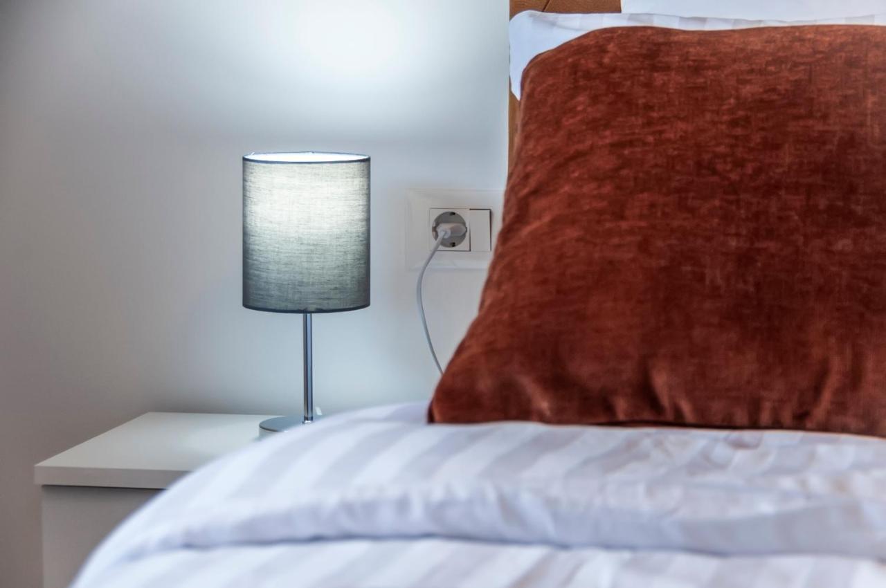 Apartments E&M Пула Екстериор снимка