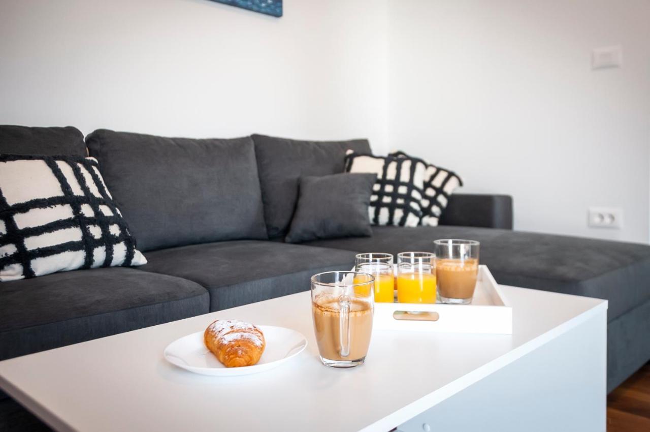 Apartments E&M Пула Екстериор снимка